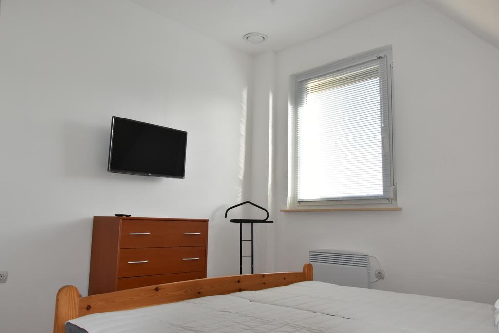 CSEVI Apartmanház Mezőkövesd Exterior foto
